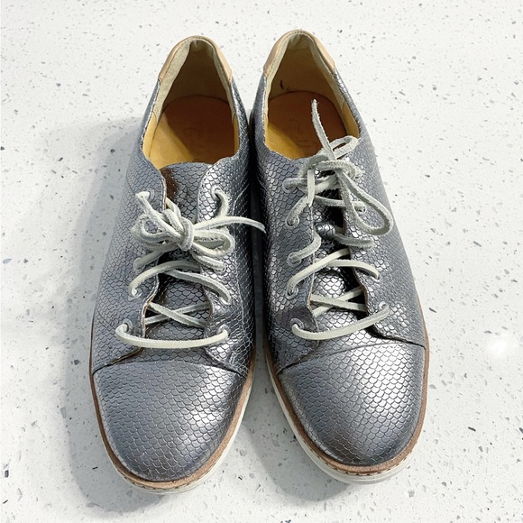 Sperry Gold Cup Women's Silver Lace-Up Shoes Size 8M STS95577 FISH SCALE RARE - Picture 5 of 10